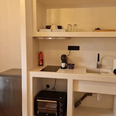 Alya Calm Cycladic Aesthetic Apartman Párosz